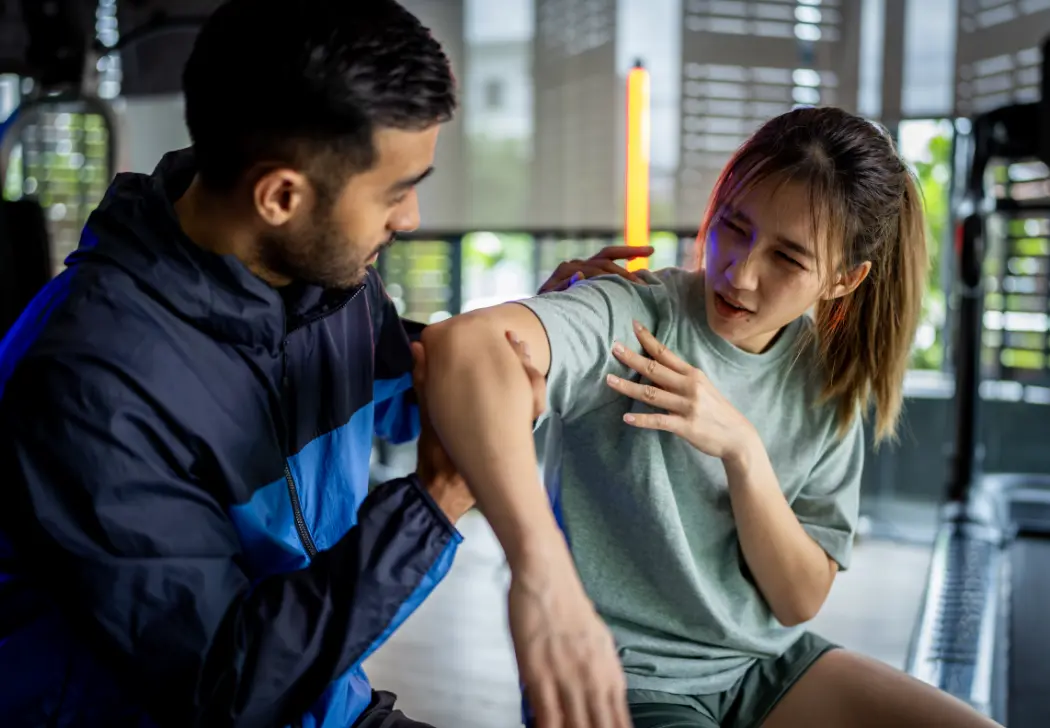 Elbow pain recovery. Work injury rehab at rehabilitation clinic. Physical therapy for hand wrist pain relief. Improve mobility.